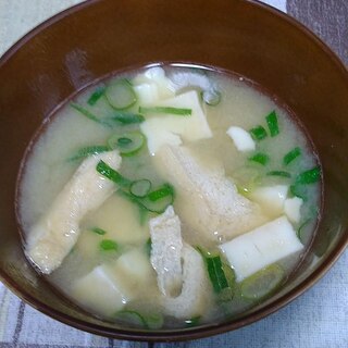 豆腐と揚げのお味噌汁